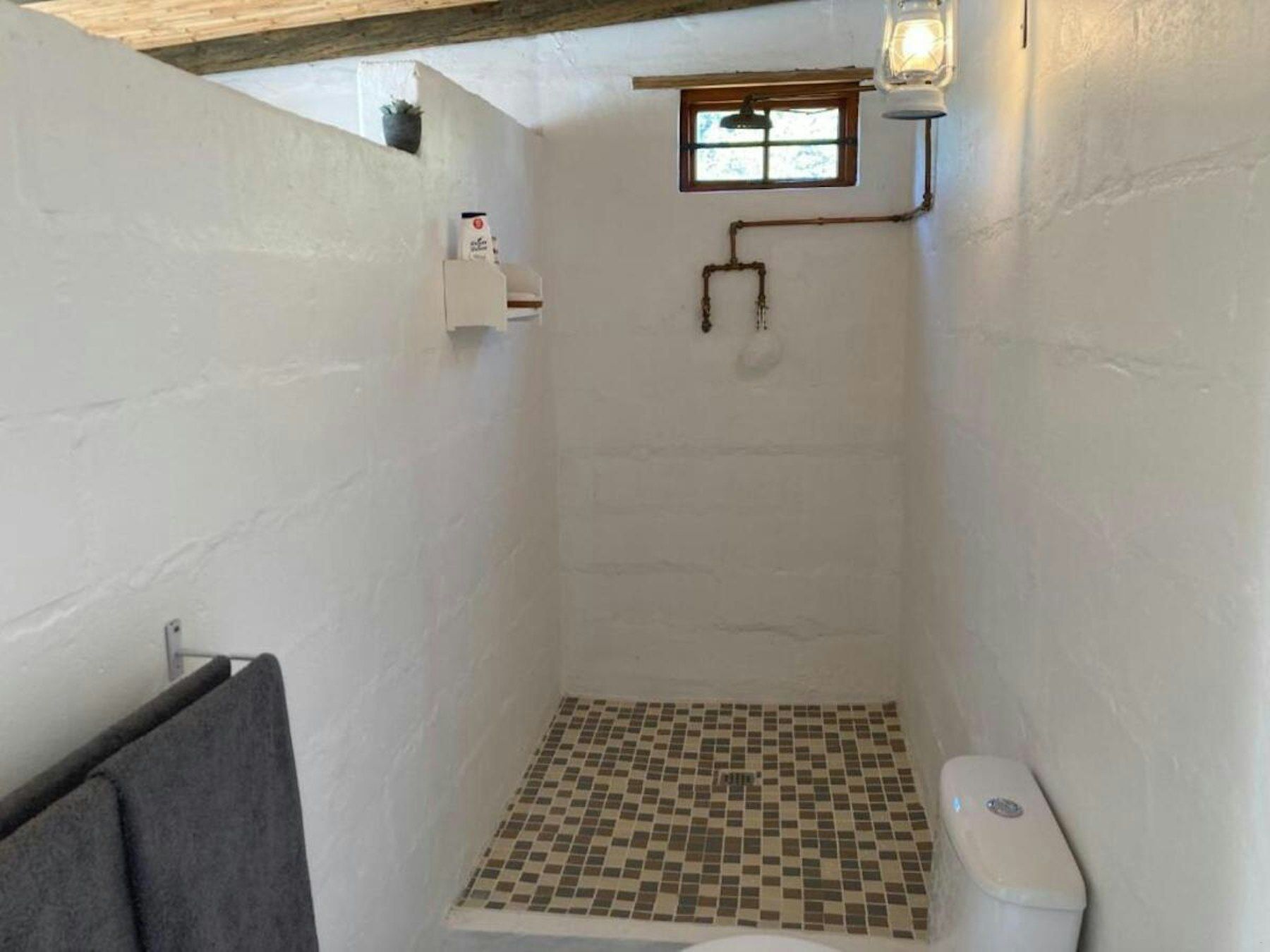 En-suite shower